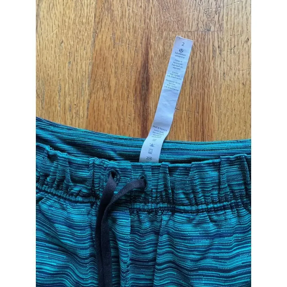 Lululemon Women's Joggers, Teal, Size 2 - Picture 3 of 4